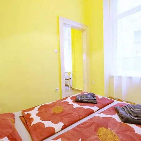 Supreme Astoria Semmelweis Appartement *