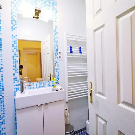 Supreme Astoria Semmelweis Budapest