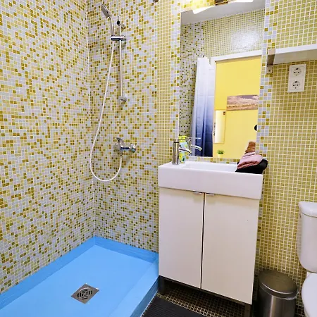 Supreme Astoria Semmelweis *